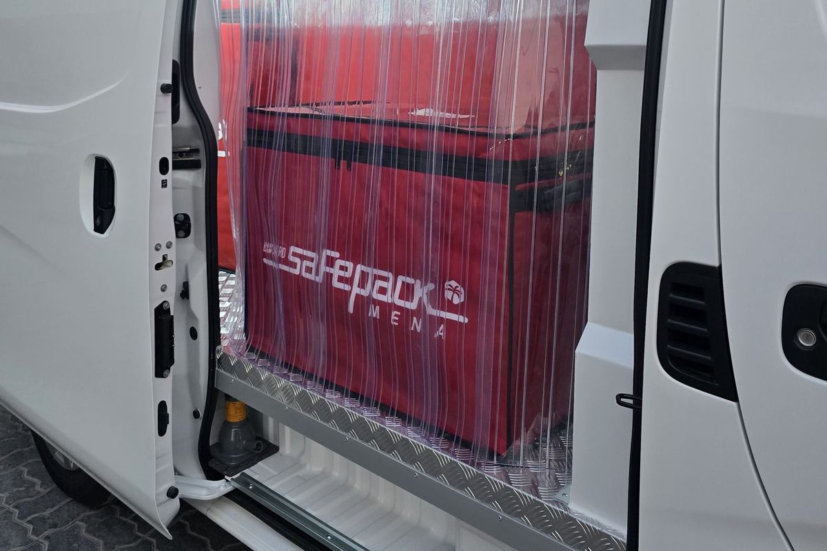 A SafePack MENA thermal bag loaded into a delivery van in Dubai